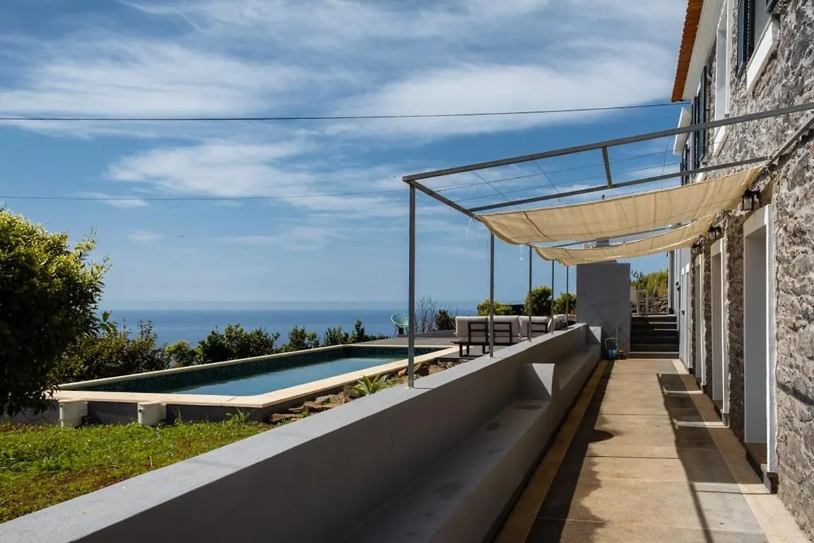 Guestready - Quiet House & Heated Pool W Sea View Hotel Prazeres Vendégház