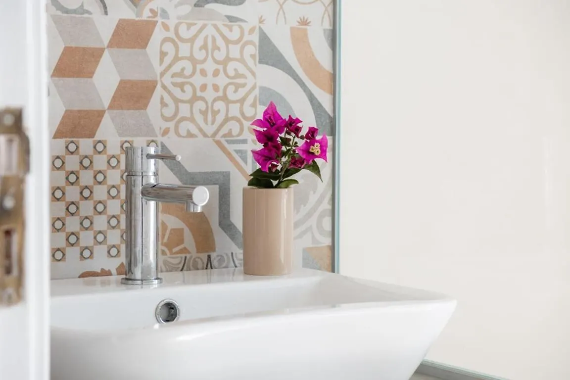 Guestready - Quiet House & Heated Pool W Sea View Hotel Prazeres Vendégház